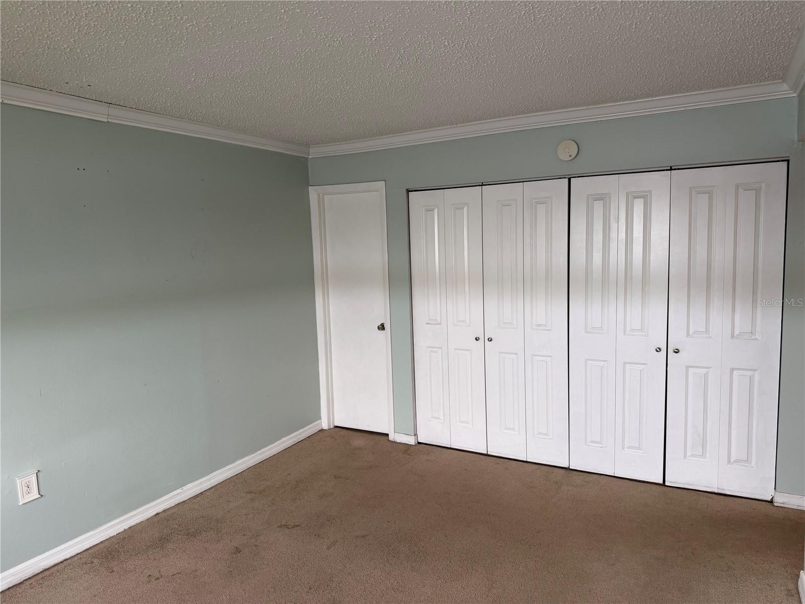 Image 5 of 15 For 954 Lake Destiny Road G