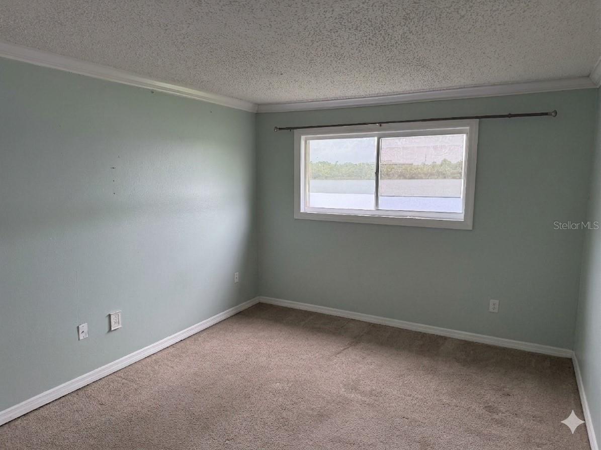 Image 6 of 15 For 954 Lake Destiny Road G