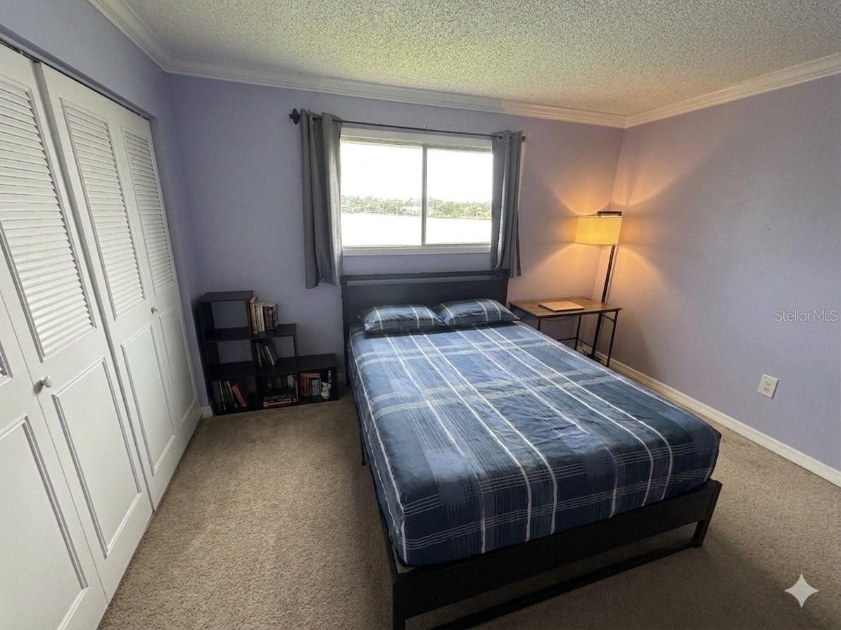 Image 9 of 15 For 954 Lake Destiny Road G