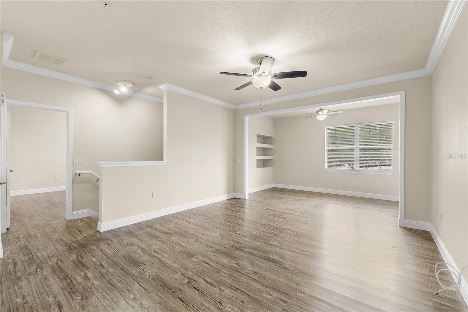 Image 2 of 46 For 431 Southern Pecan Circle 201