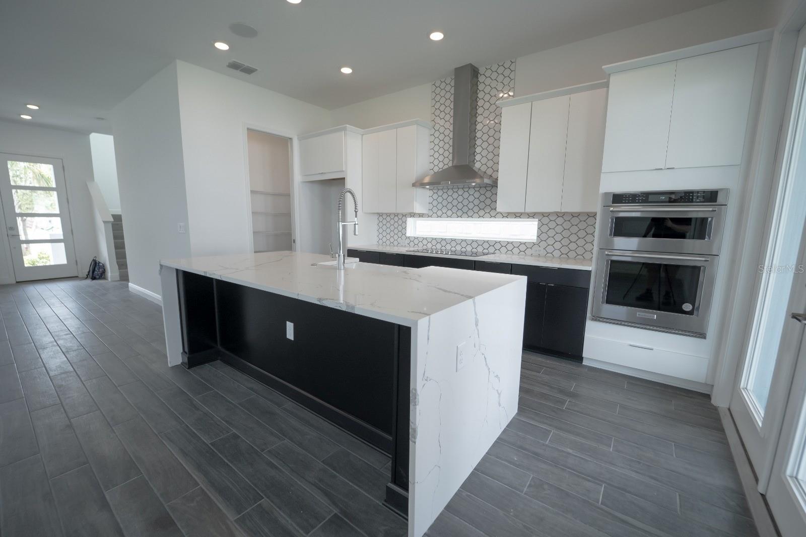 Image 11 of 65 For 9856 Sharpless Alley