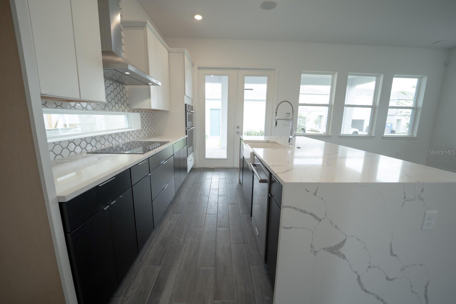 Image 14 of 65 For 9856 Sharpless Alley