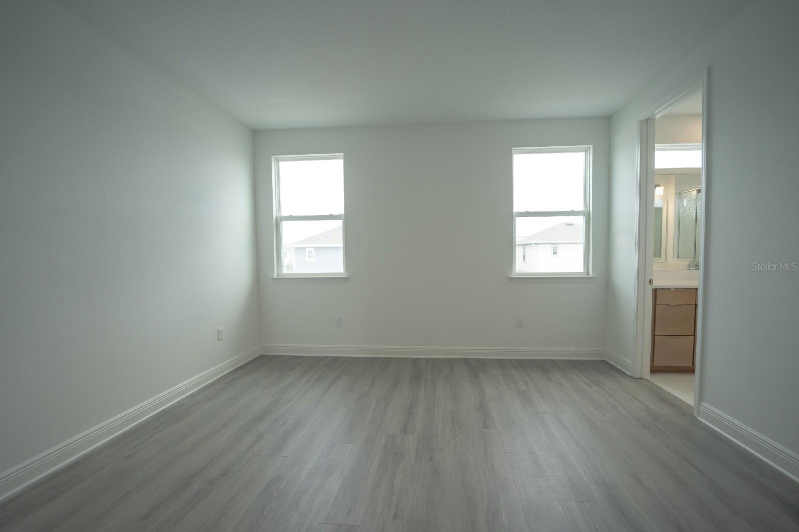 Image 32 of 65 For 9856 Sharpless Alley