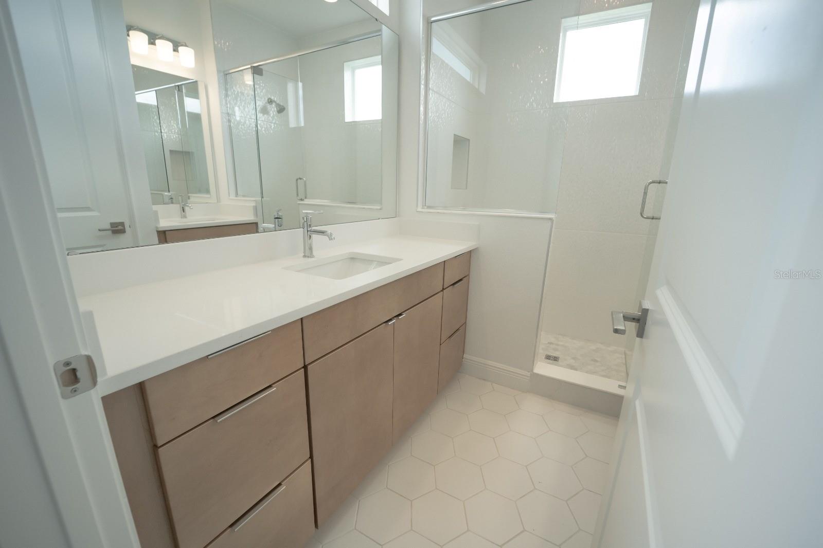 Image 47 of 65 For 9856 Sharpless Alley