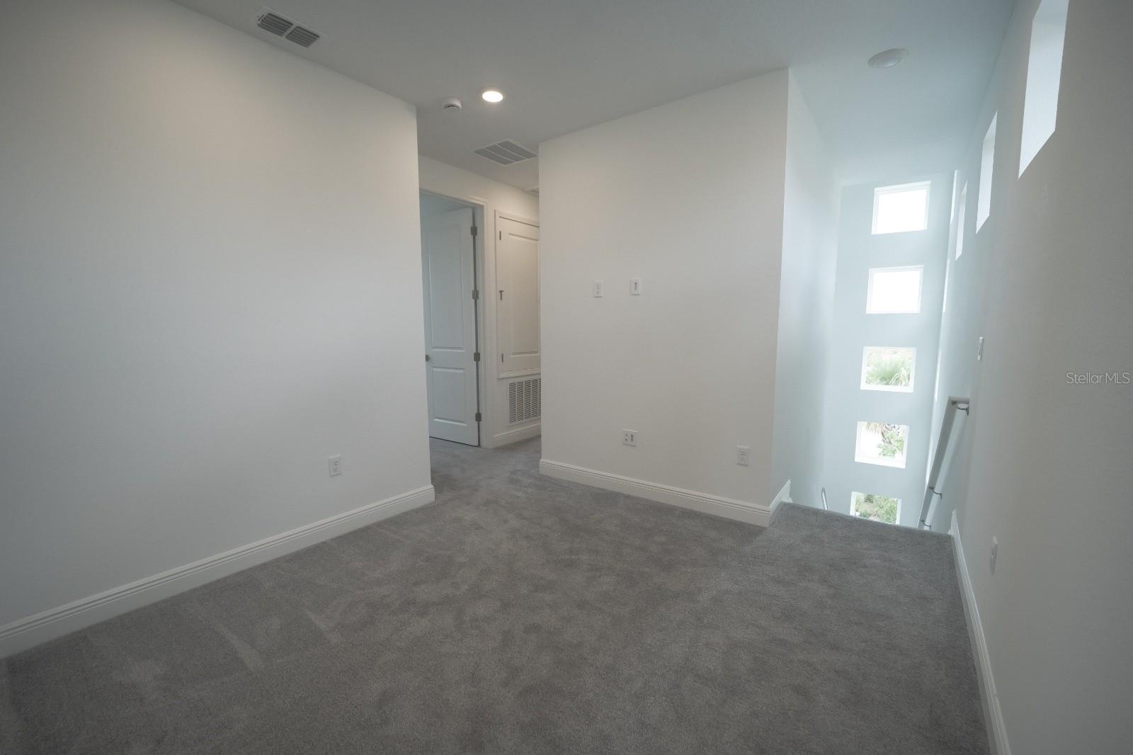 Image 51 of 65 For 9856 Sharpless Alley