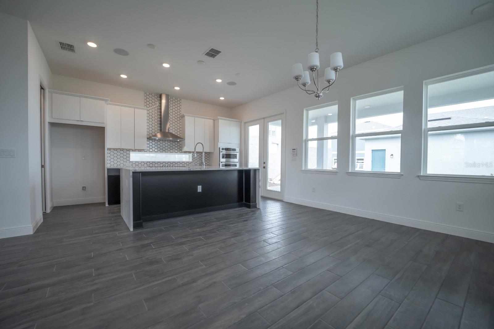 Image 9 of 65 For 9856 Sharpless Alley