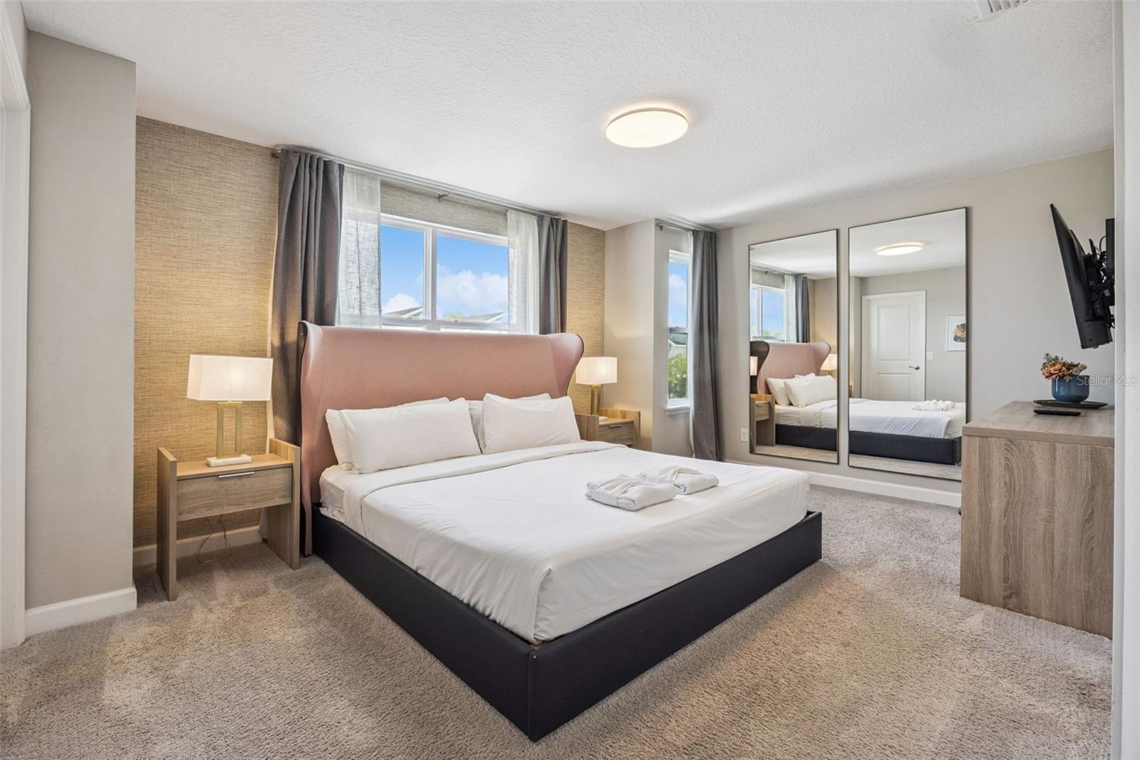 Image 16 of 55 For 8008 Formosa Valley Place