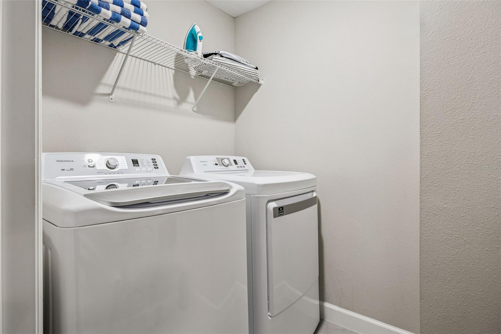 Image 28 of 55 For 8008 Formosa Valley Place