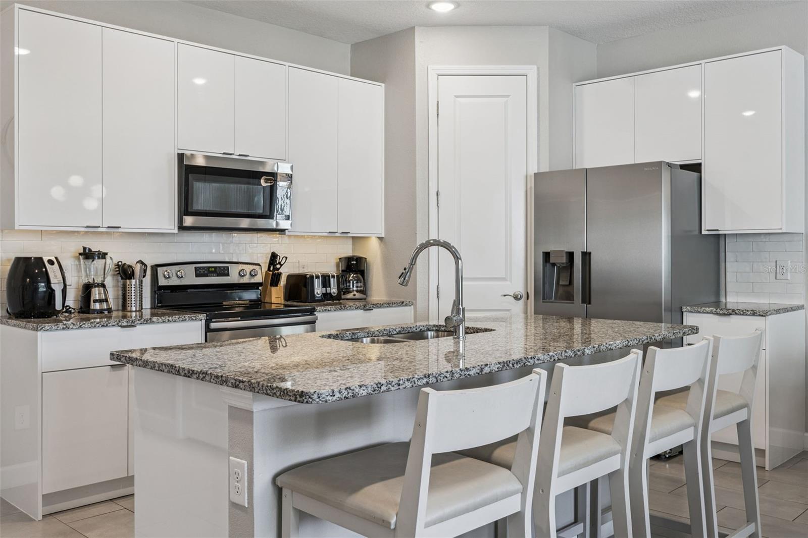 Image 9 of 55 For 8008 Formosa Valley Place