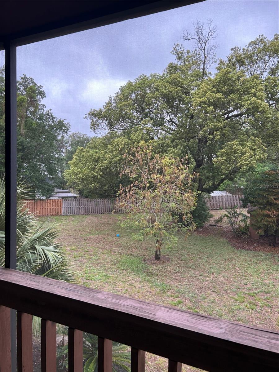 Image 26 of 30 For 958 Michigan Street B