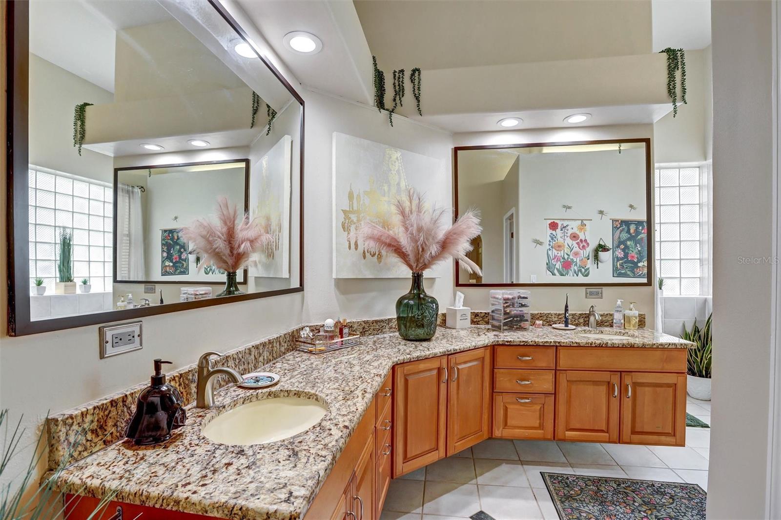 Image 28 of 38 For 2460 Lielasus Drive