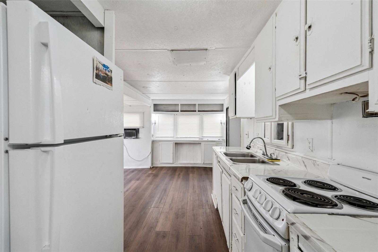 Image 14 of 18 For 3000 Clarcona Road 623