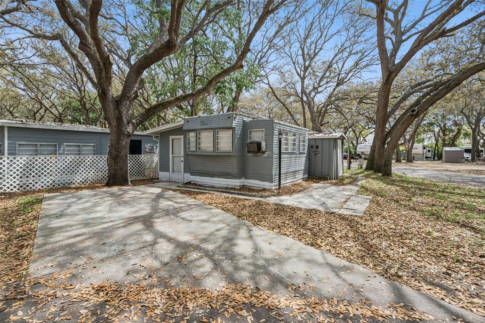 Image 2 of 18 For 3000 Clarcona Road 623