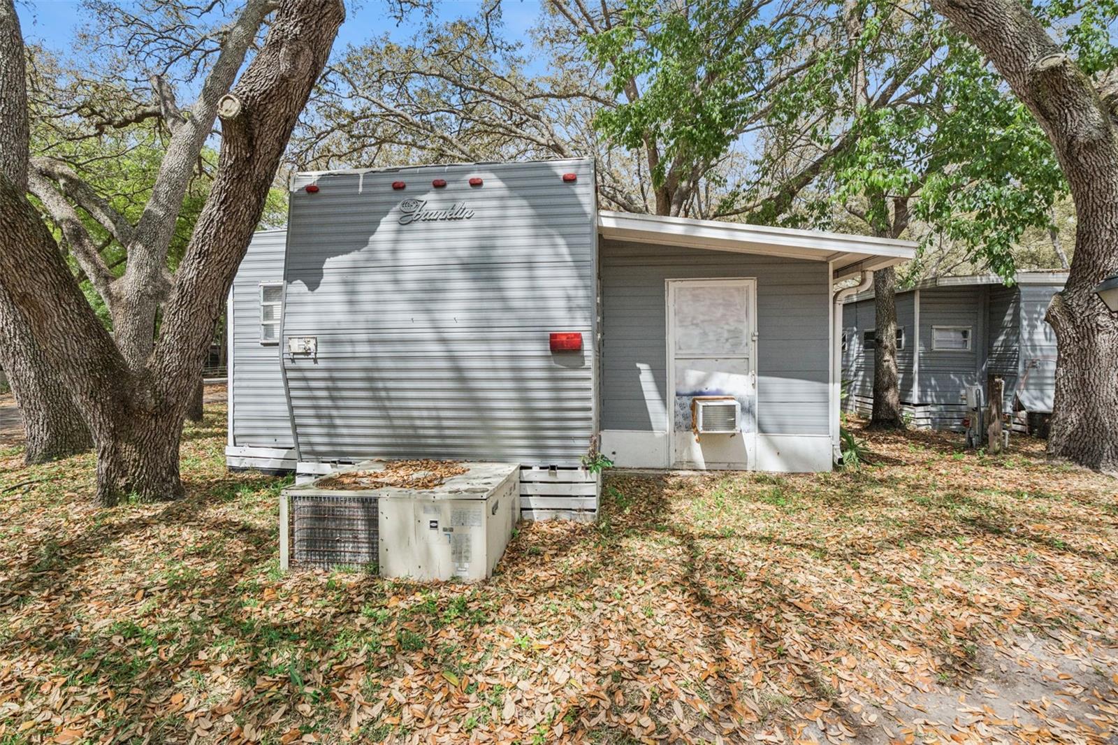 Image 3 of 18 For 3000 Clarcona Road 623