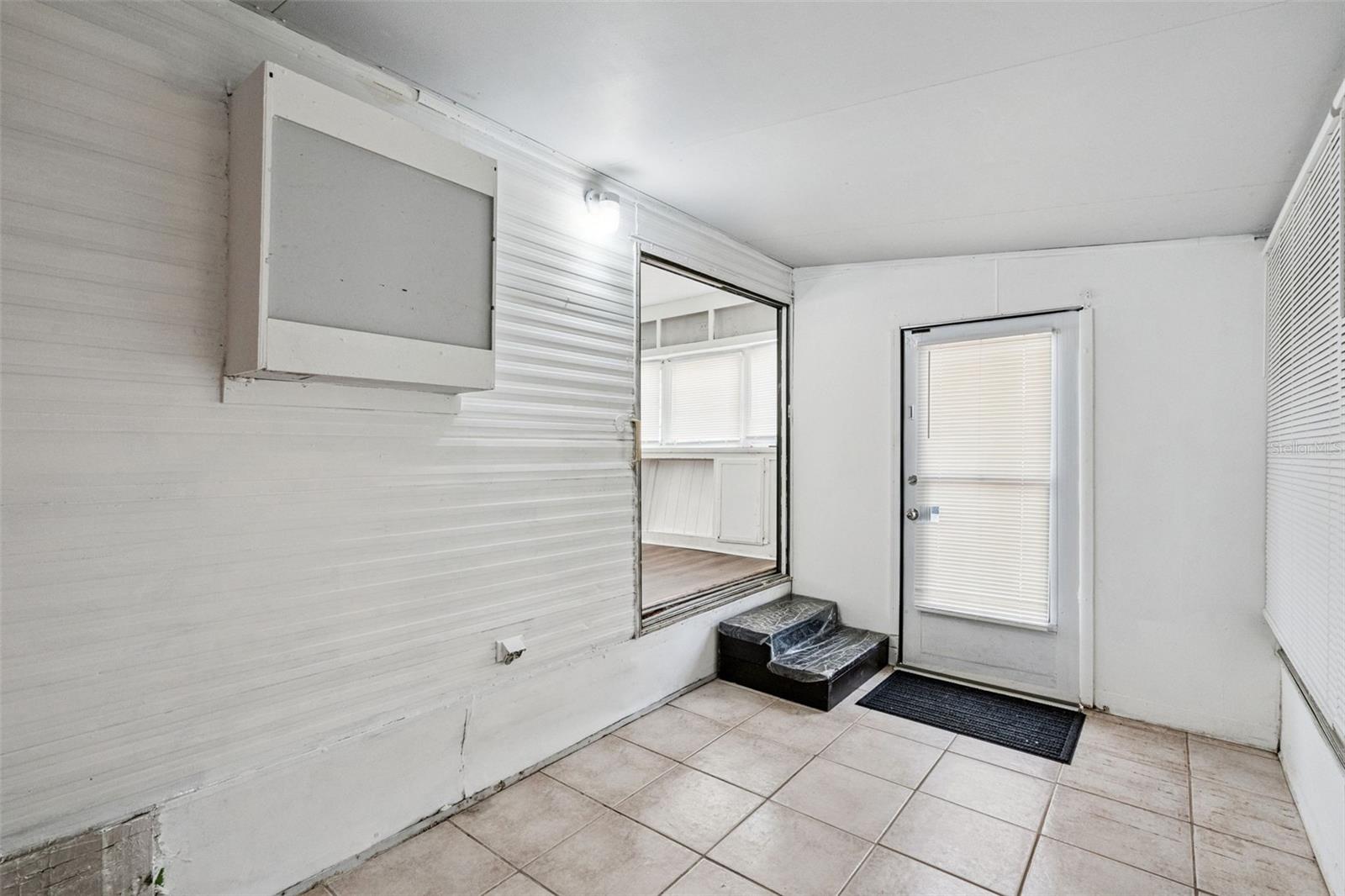 Image 4 of 18 For 3000 Clarcona Road 623