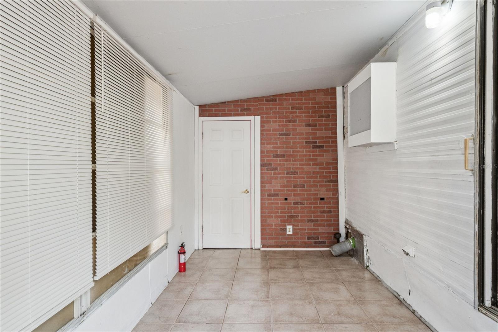 Image 5 of 18 For 3000 Clarcona Road 623