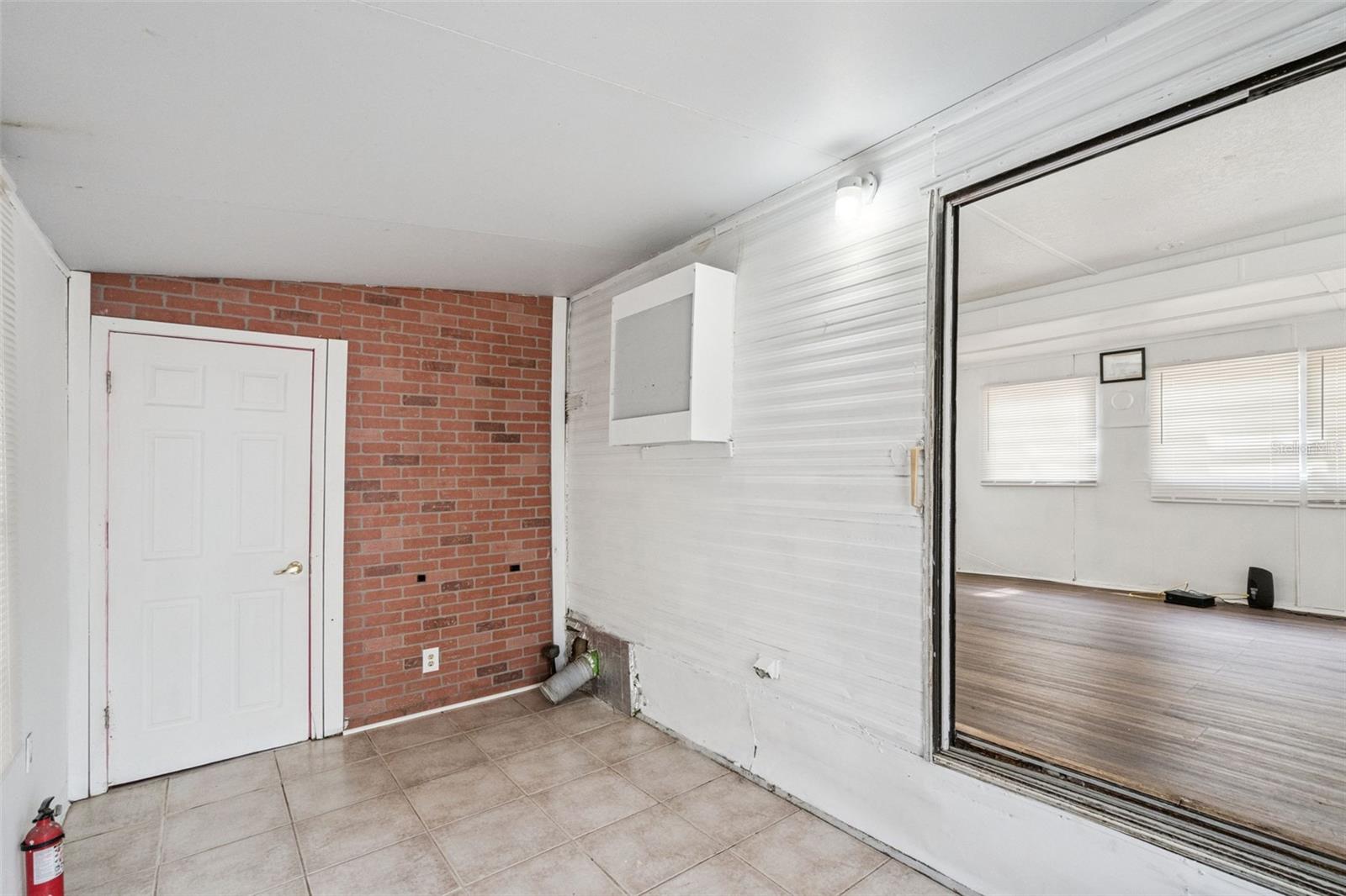 Image 6 of 18 For 3000 Clarcona Road 623