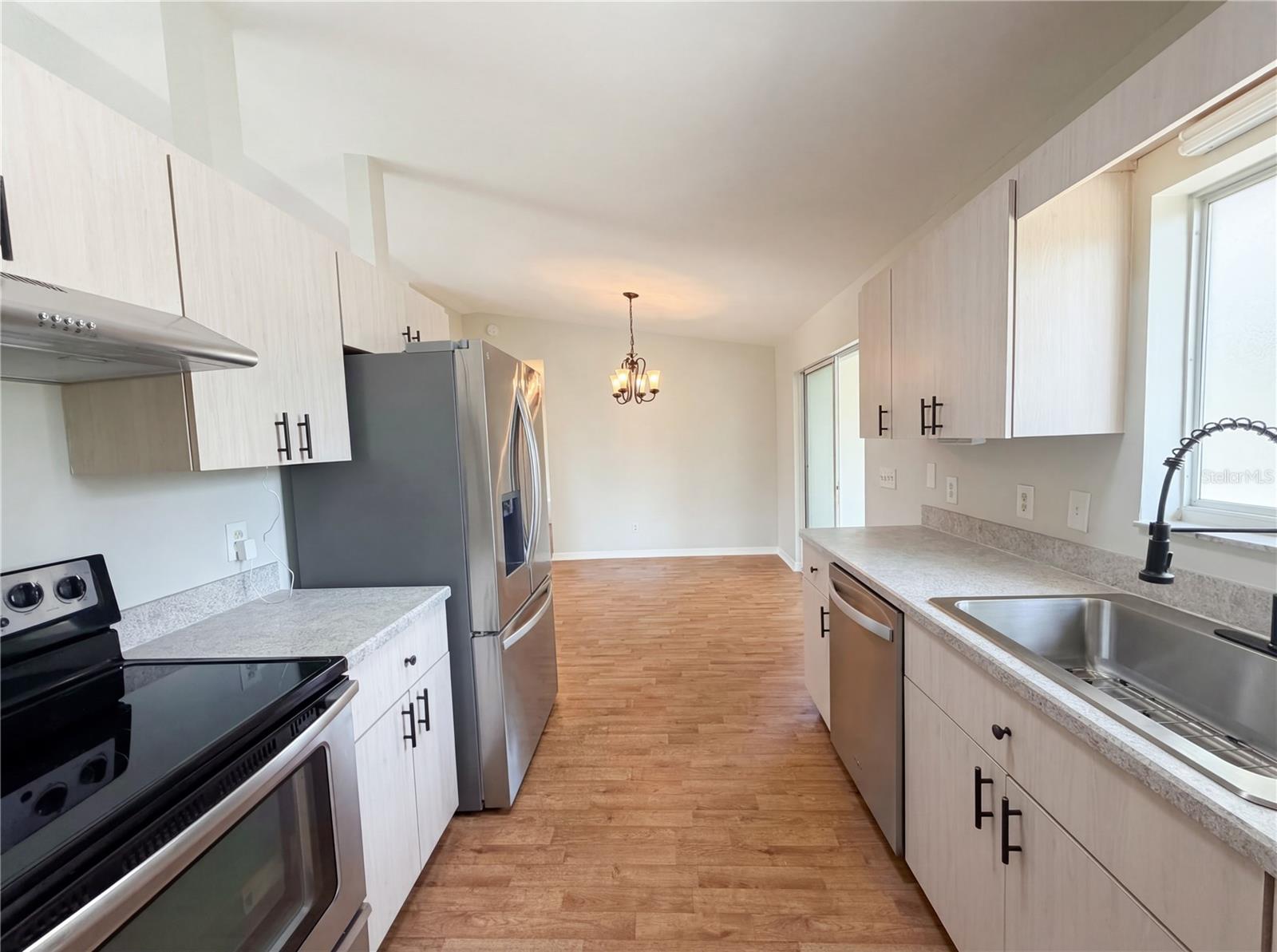 Image 7 of 19 For 5947 98th Street Road