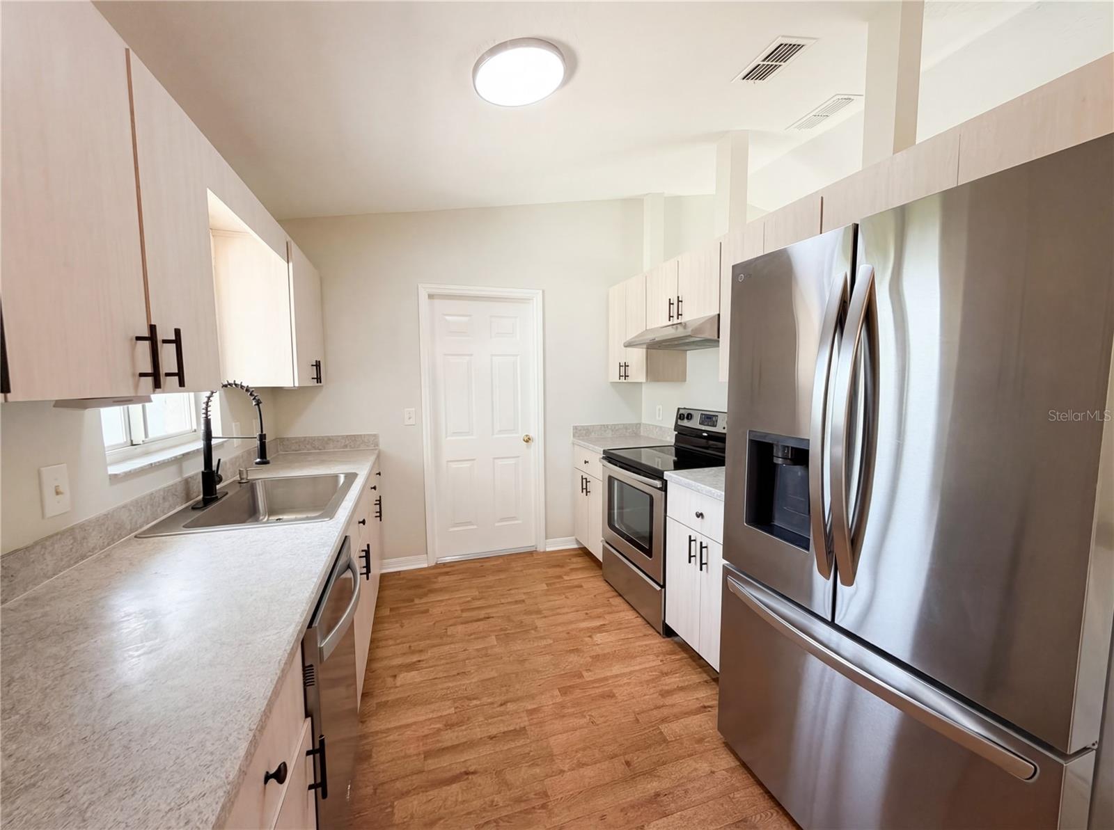 Image 8 of 19 For 5947 98th Street Road