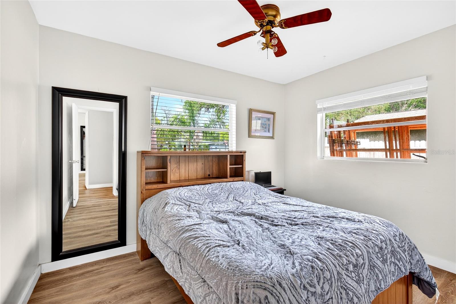 Image 13 of 18 For 1565 Evergreen Avenue