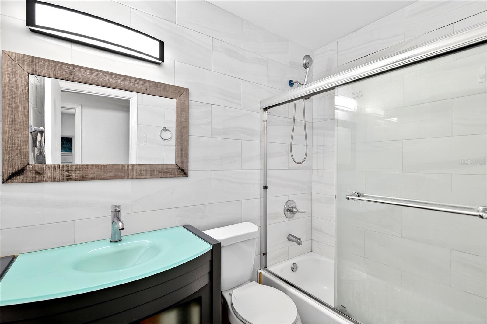 Image 16 of 18 For 1565 Evergreen Avenue