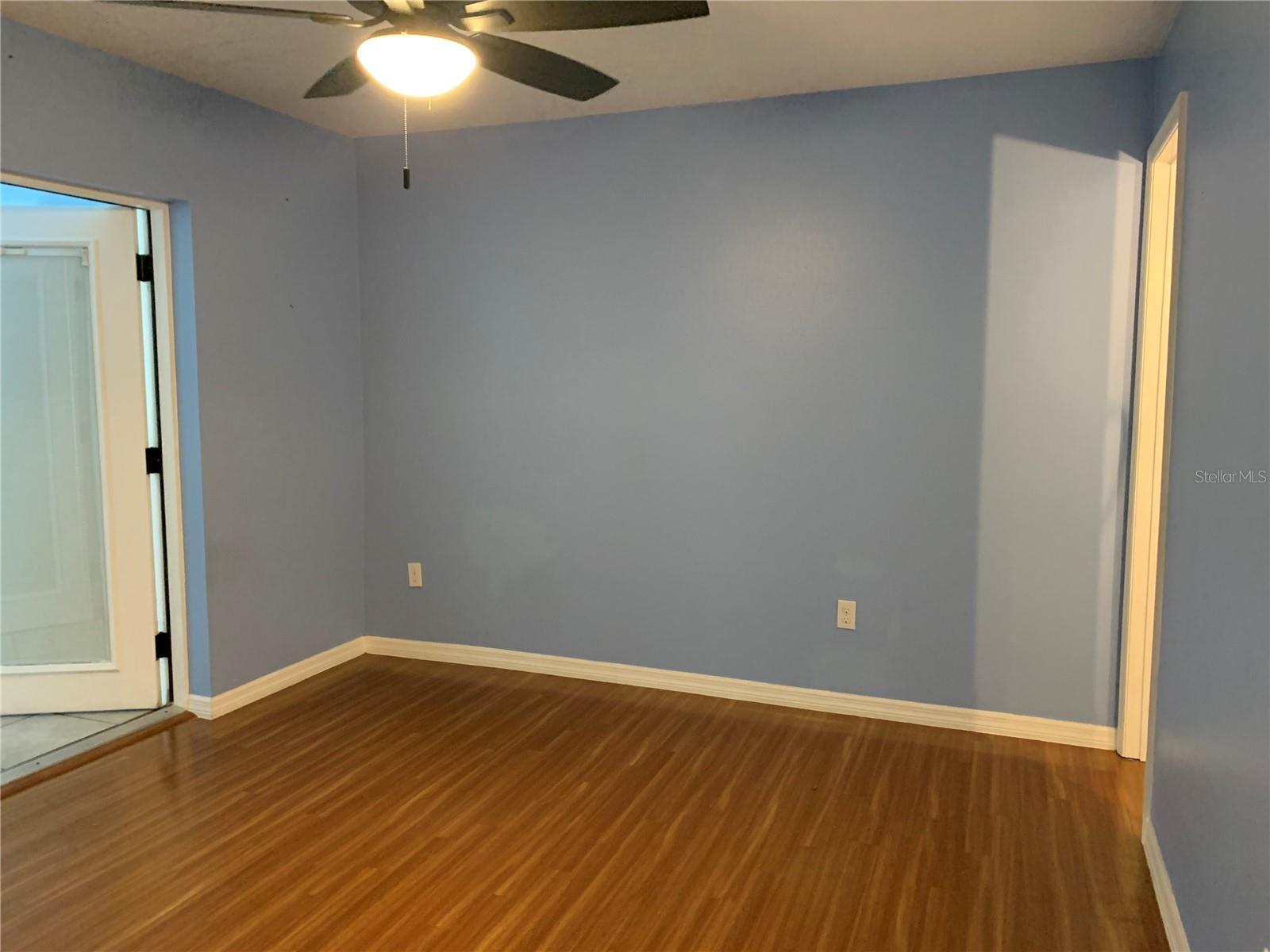 Image 11 of 28 For 1385 San Diego Court