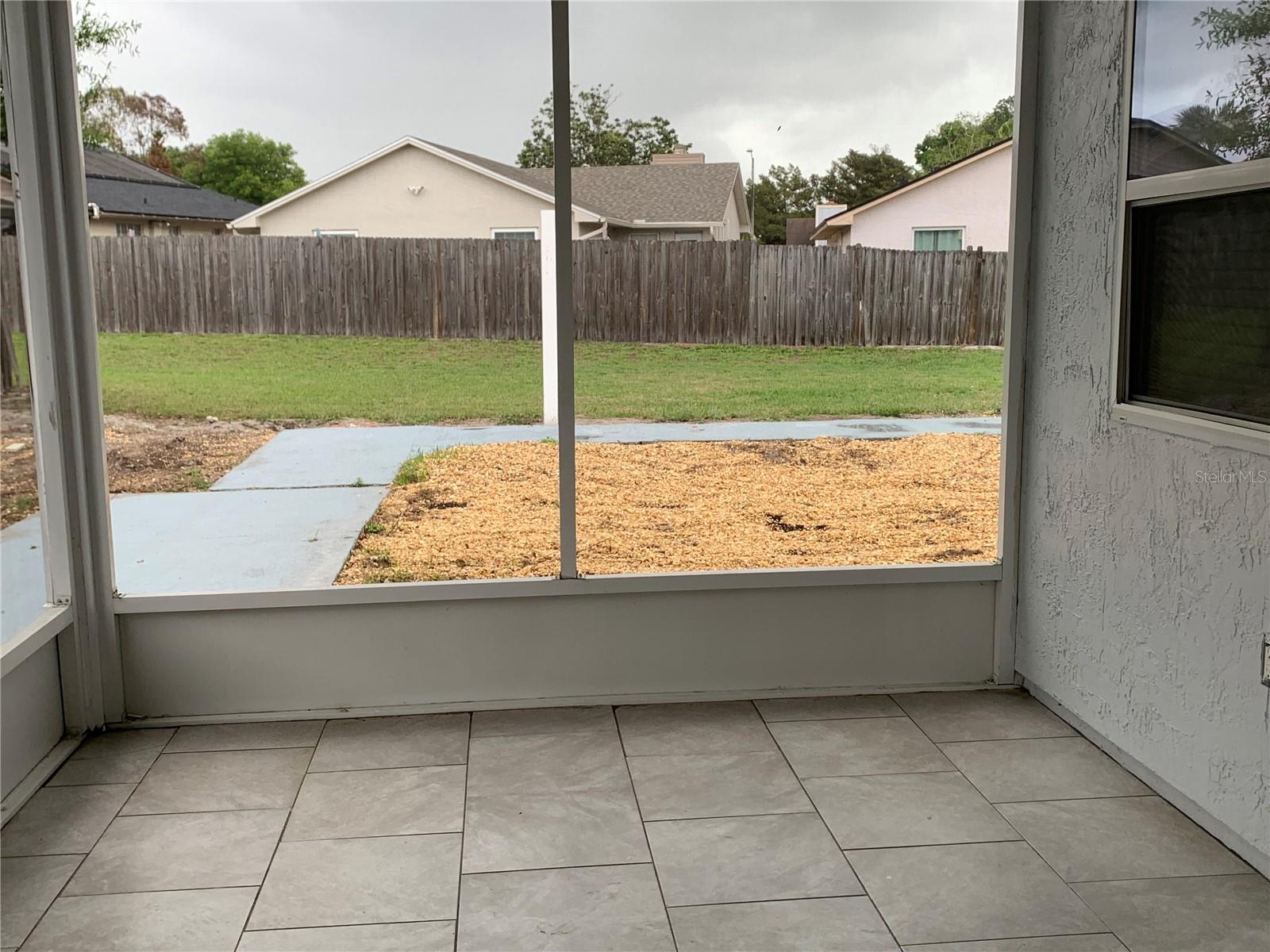 Image 17 of 28 For 1385 San Diego Court