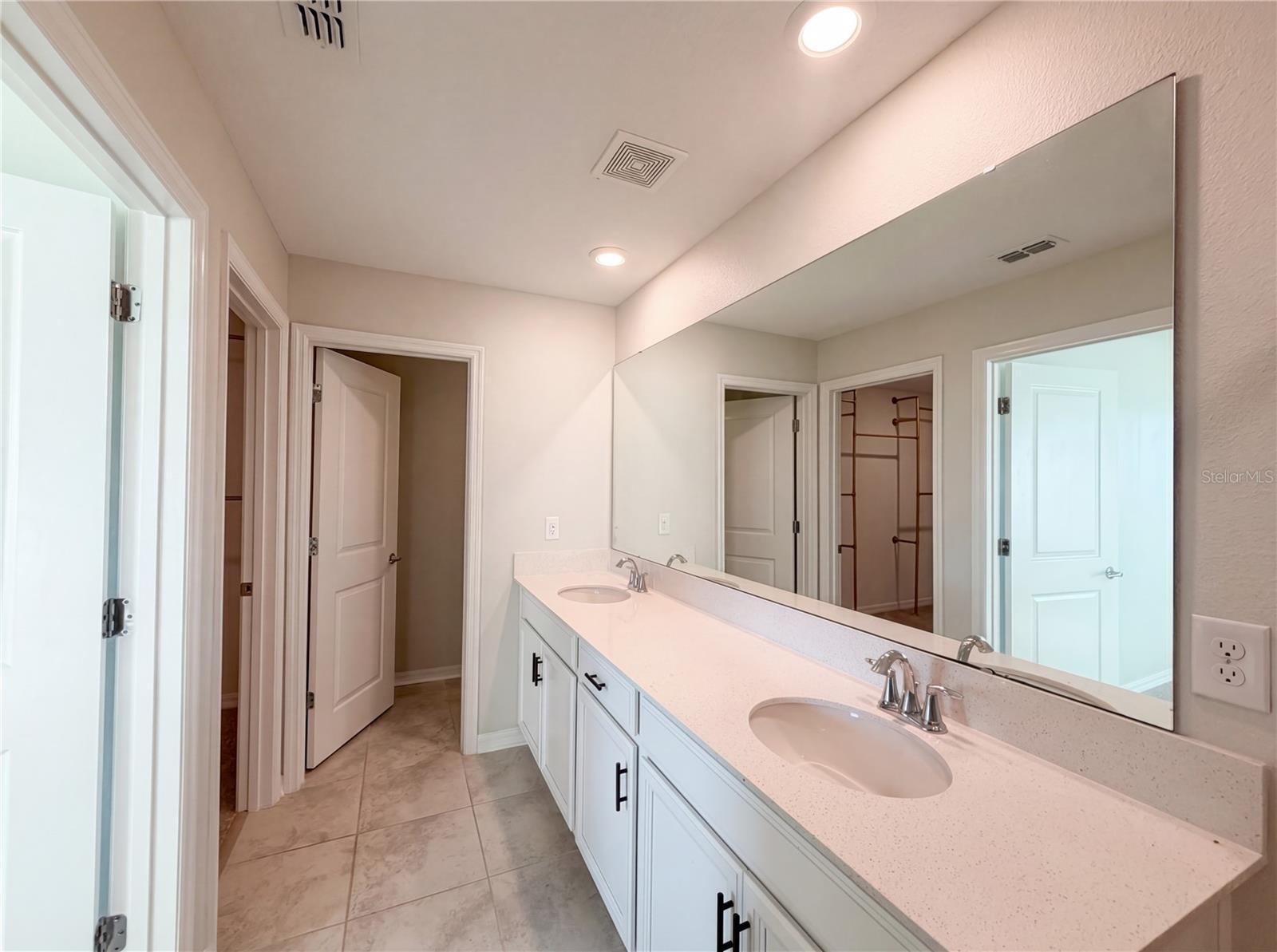 Image 21 of 23 For 5108 Tanzanite Drive