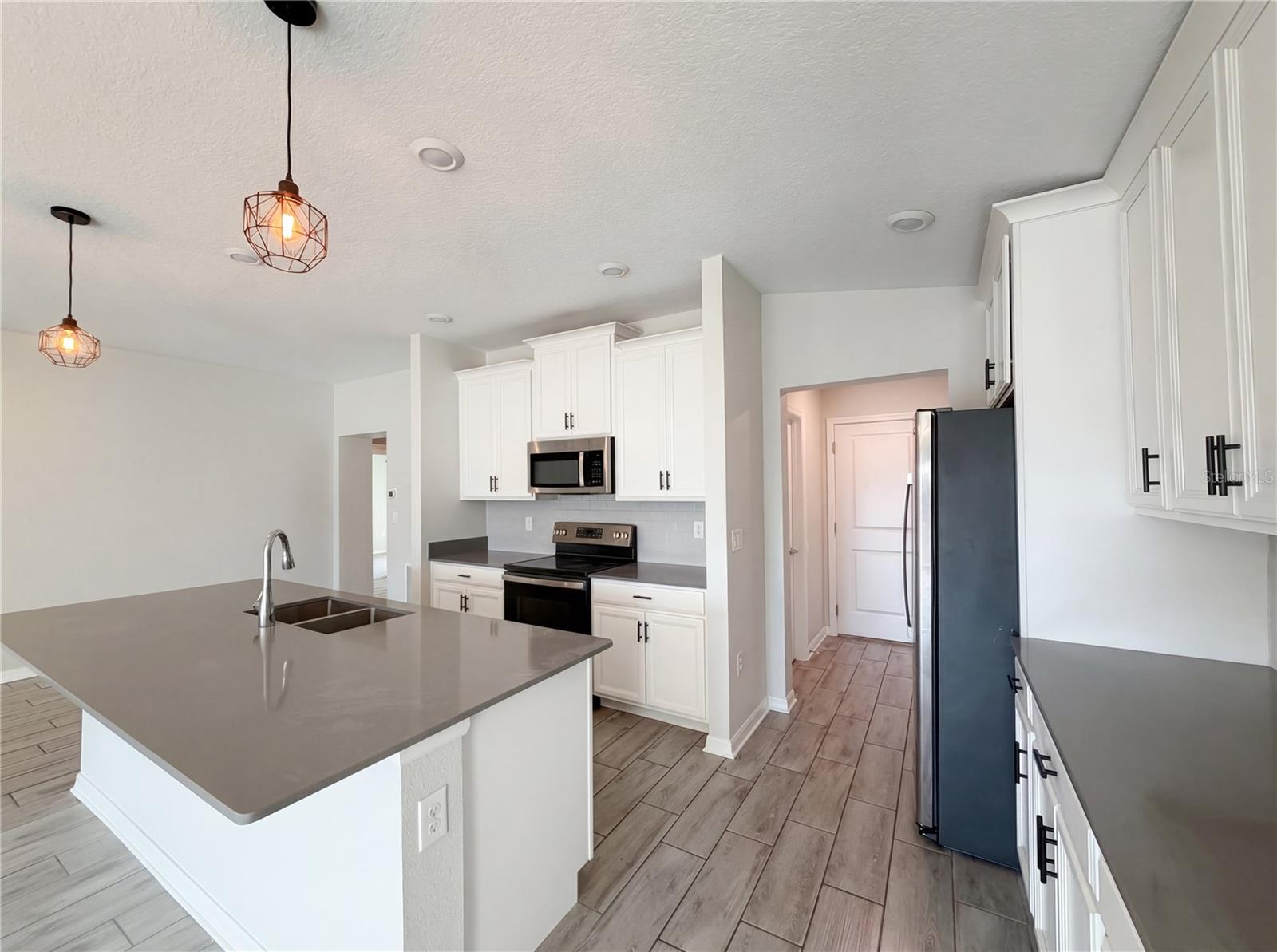 Image 3 of 23 For 5108 Tanzanite Drive