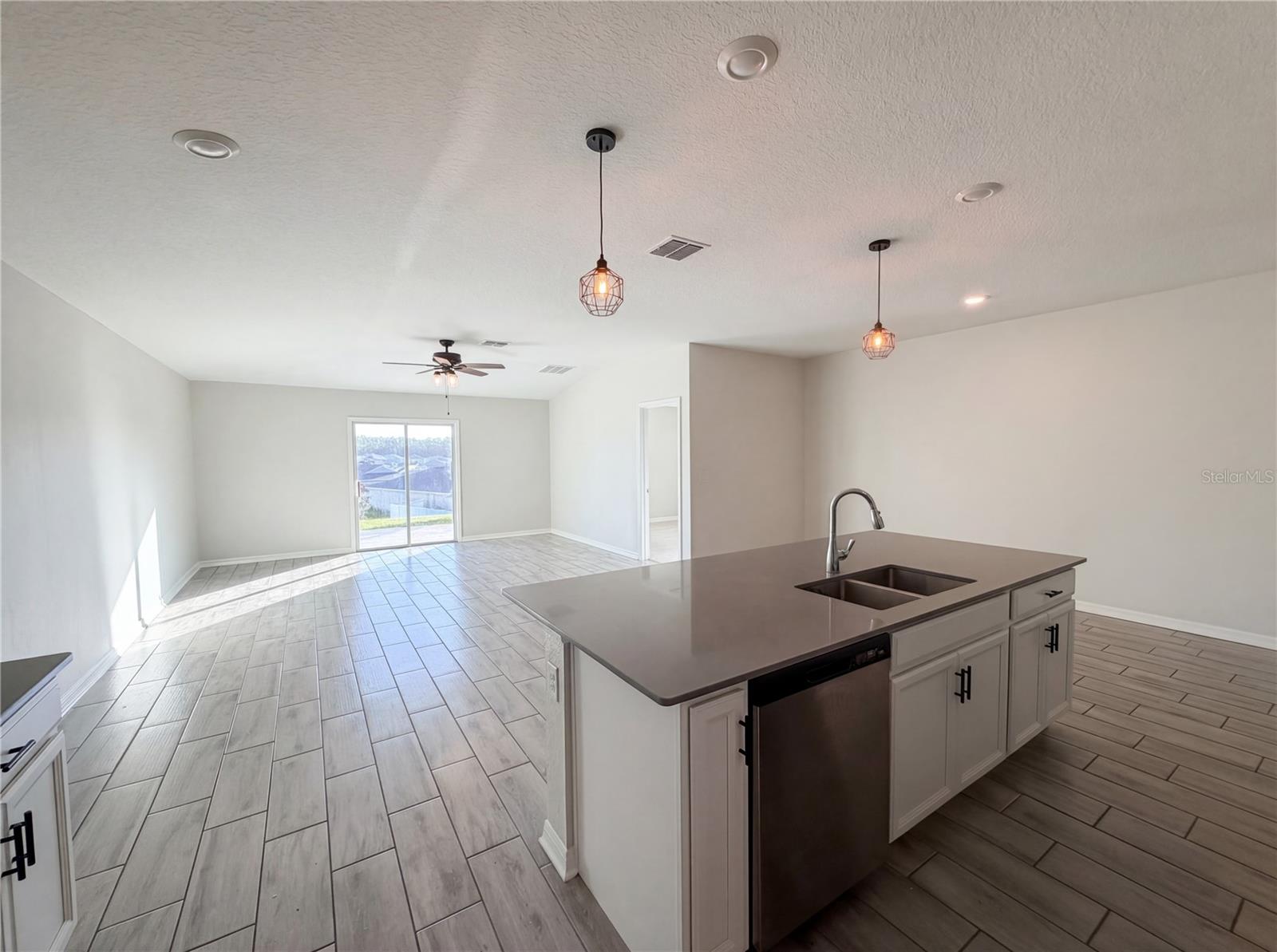 Image 6 of 23 For 5108 Tanzanite Drive