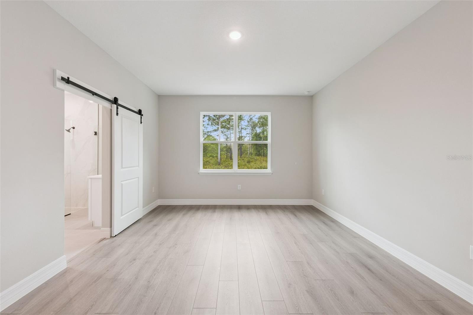 Image 16 of 52 For 42875 Honeysuckle Street