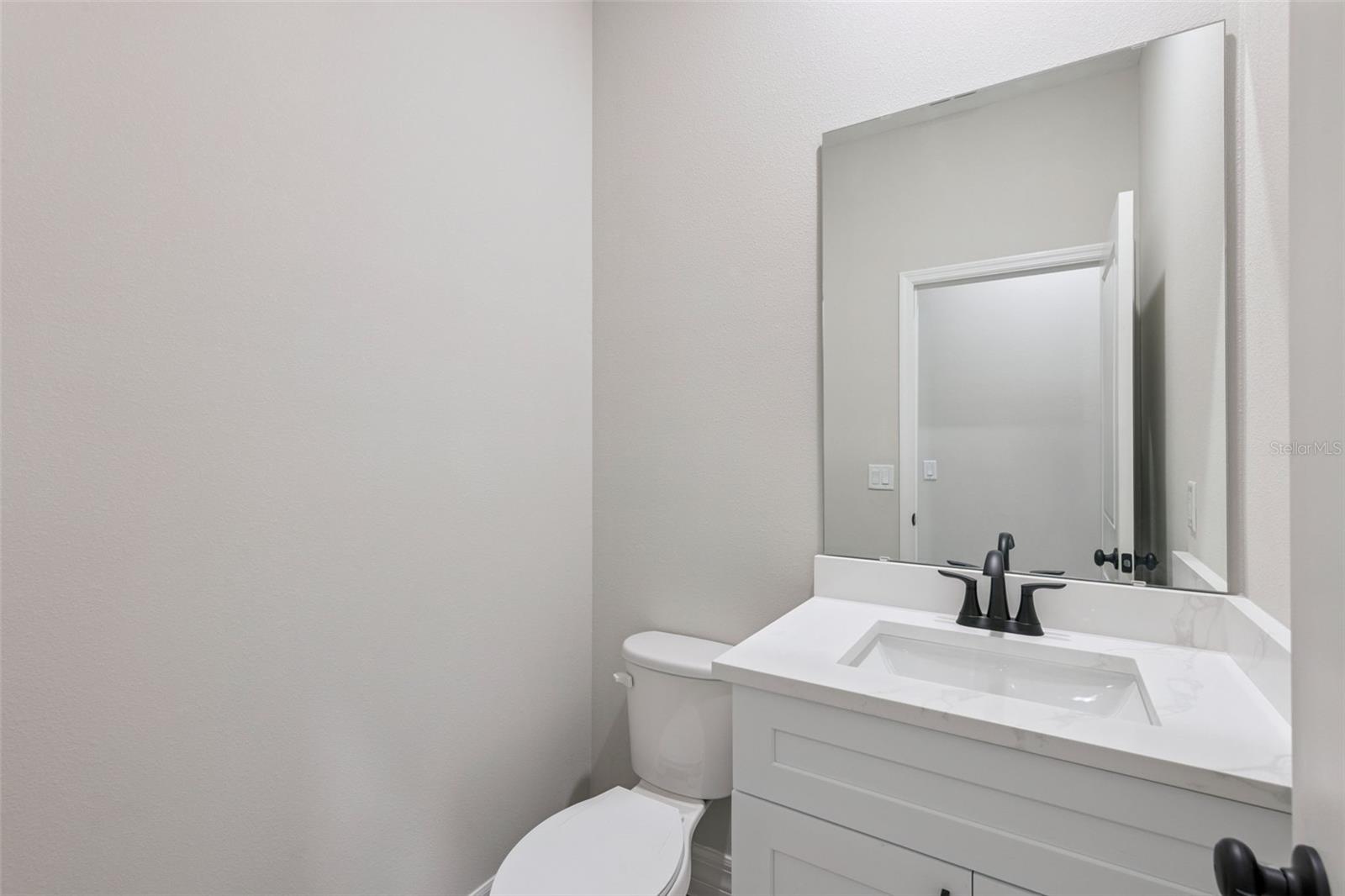 Image 21 of 52 For 42875 Honeysuckle Street