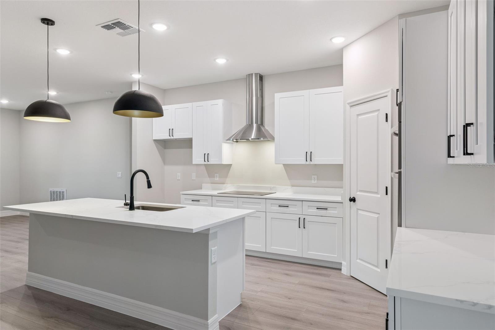 Image 6 of 52 For 42875 Honeysuckle Street