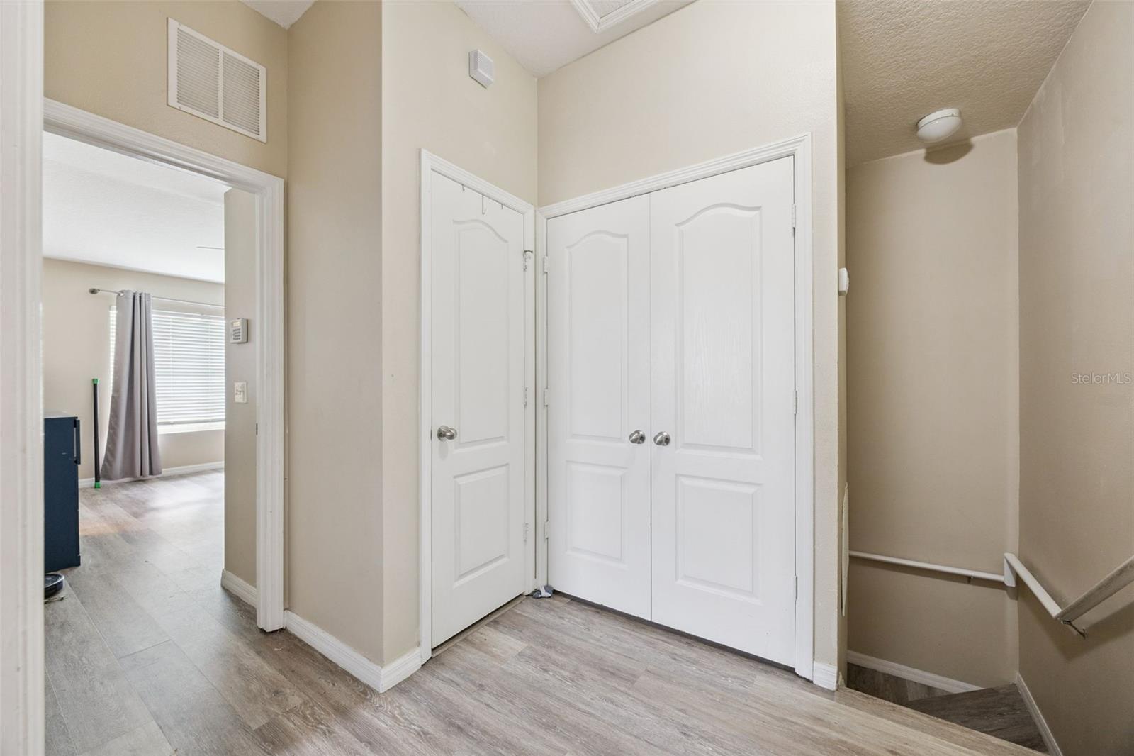 Image 18 of 28 For 15316 Oak Apple Court B