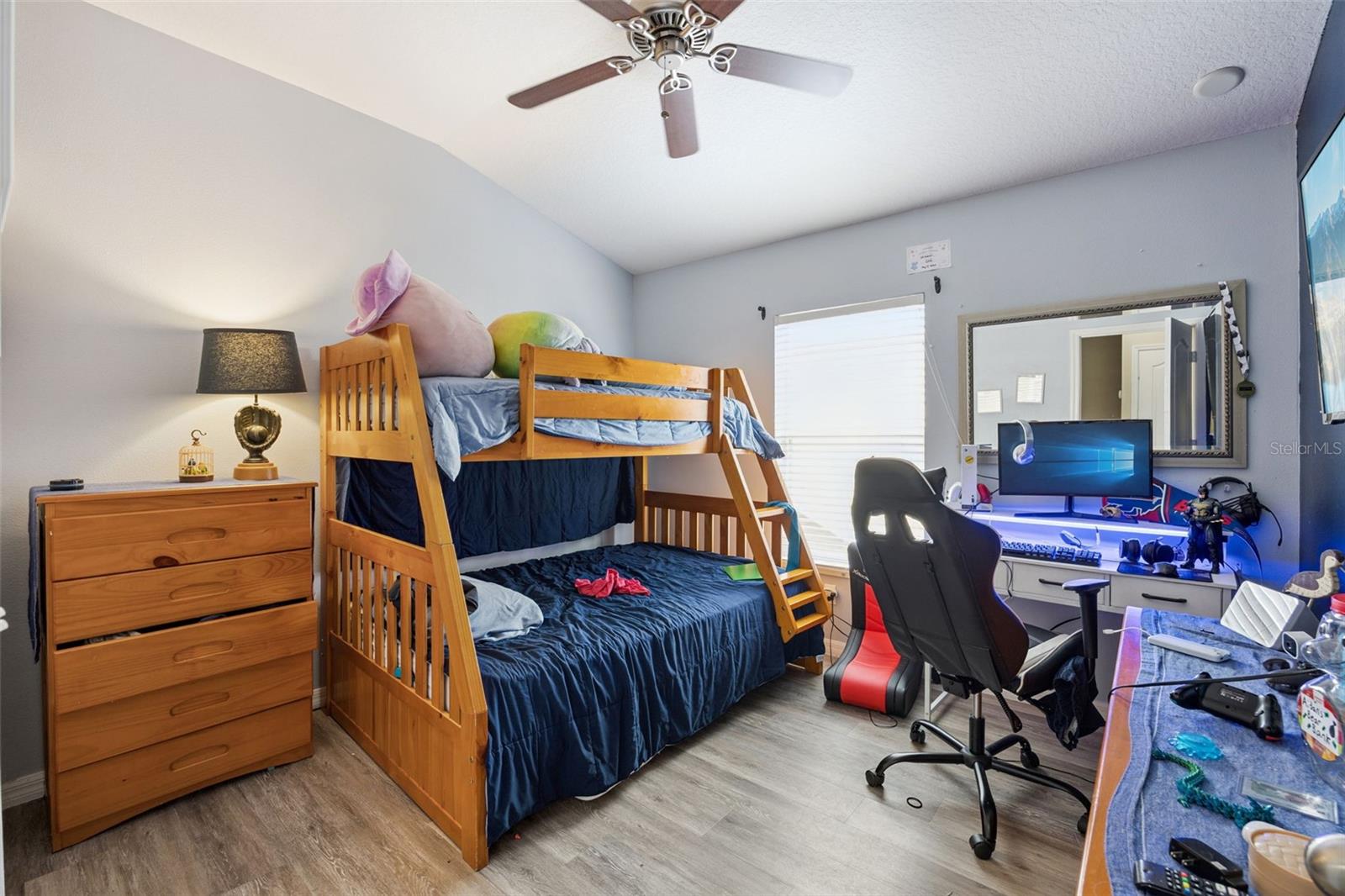 Image 23 of 28 For 15316 Oak Apple Court B