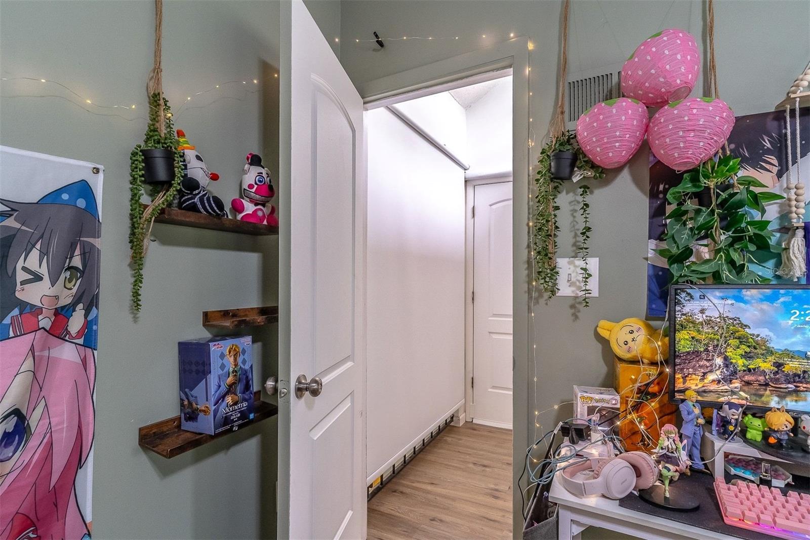 Image 17 of 39 For 1319 Summertree Court