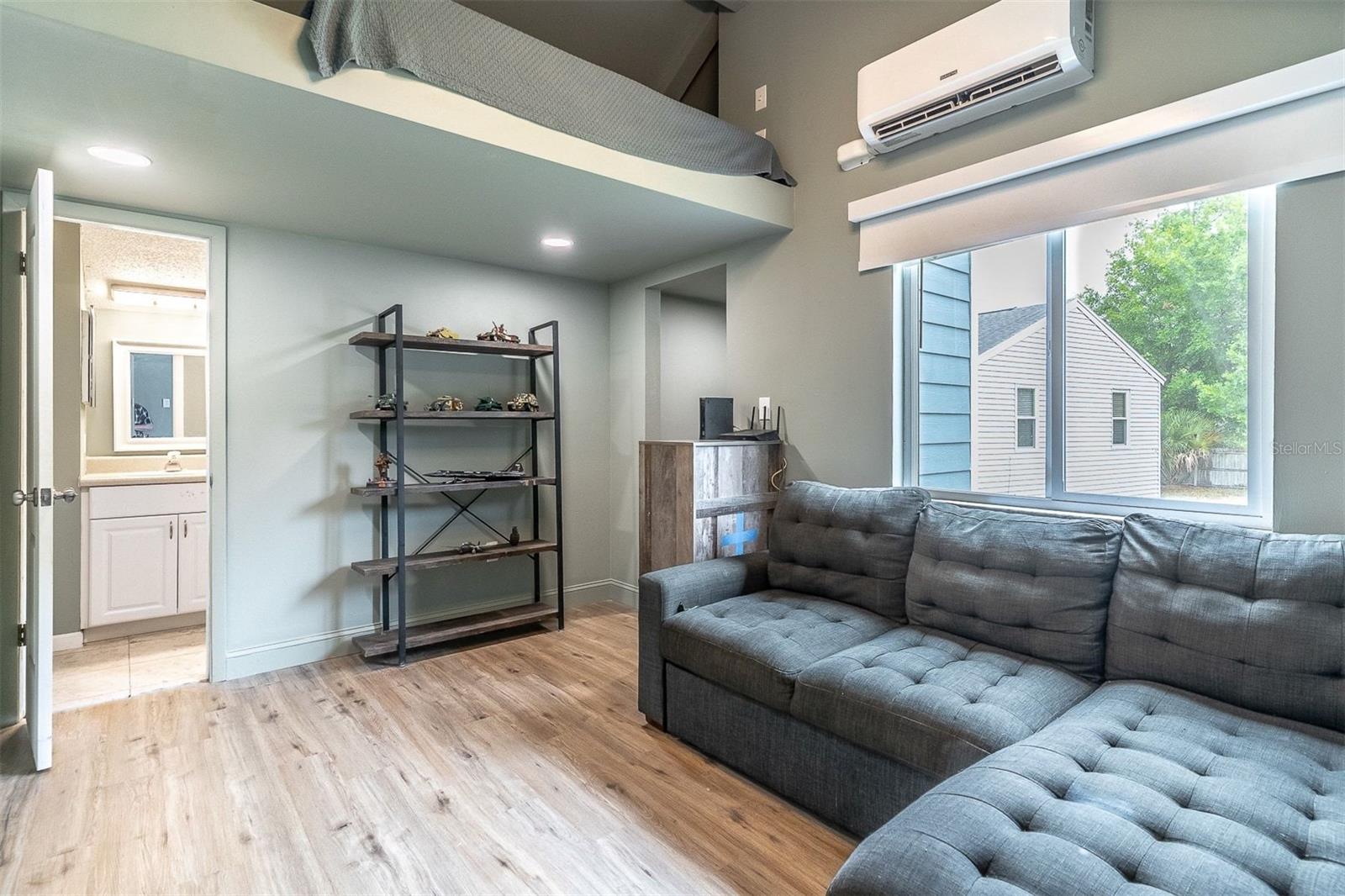 Image 23 of 39 For 1319 Summertree Court