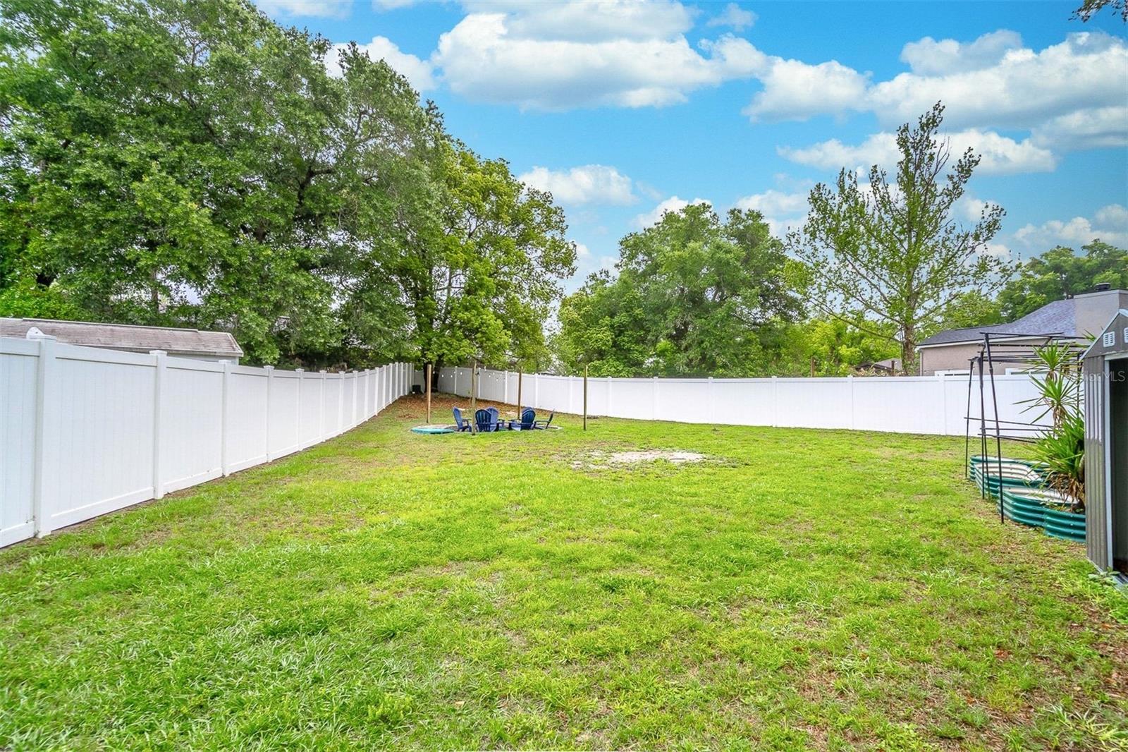 Image 37 of 39 For 1319 Summertree Court