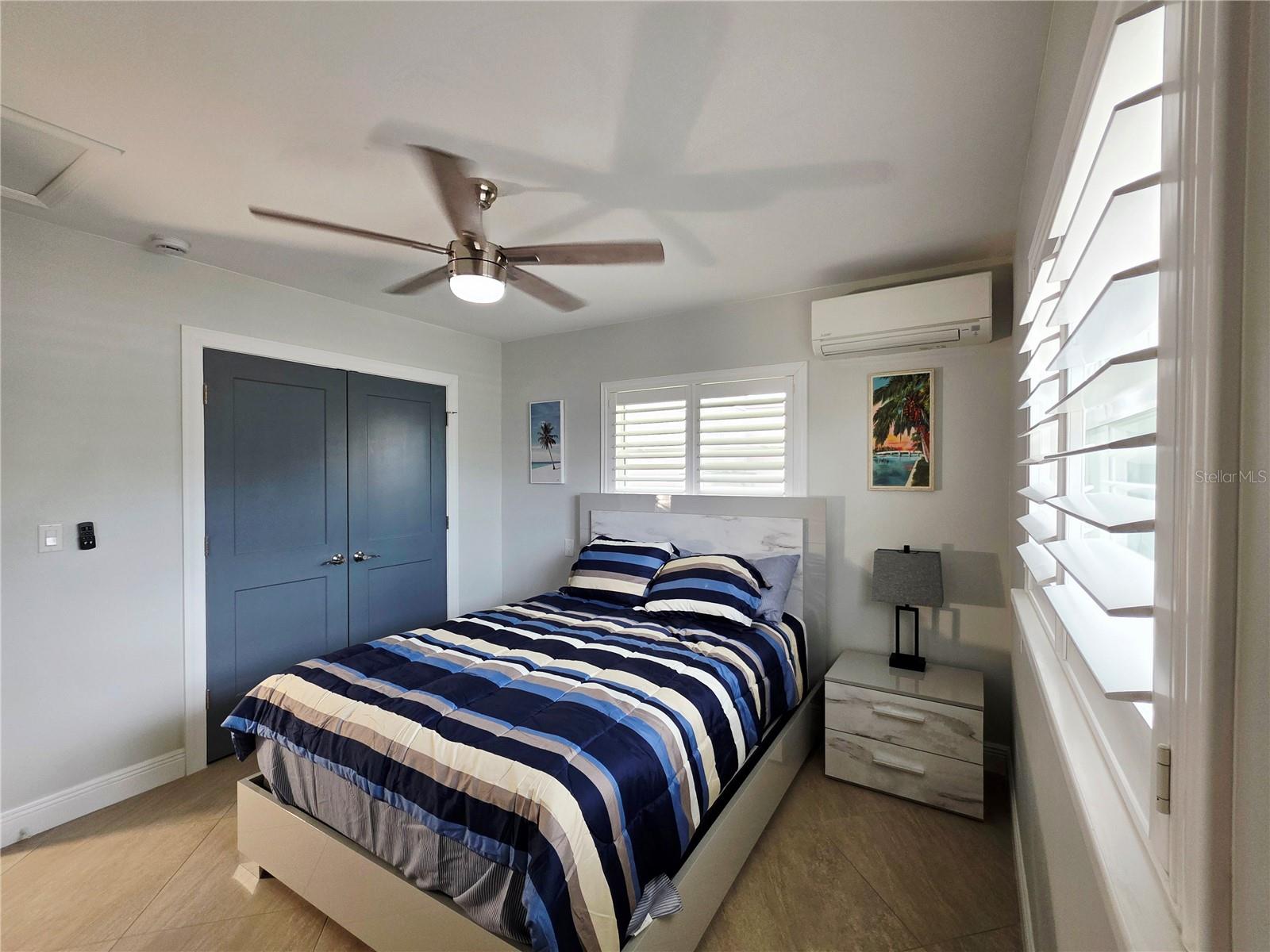 Image 26 of 48 For 3435 Overlook Drive Ne