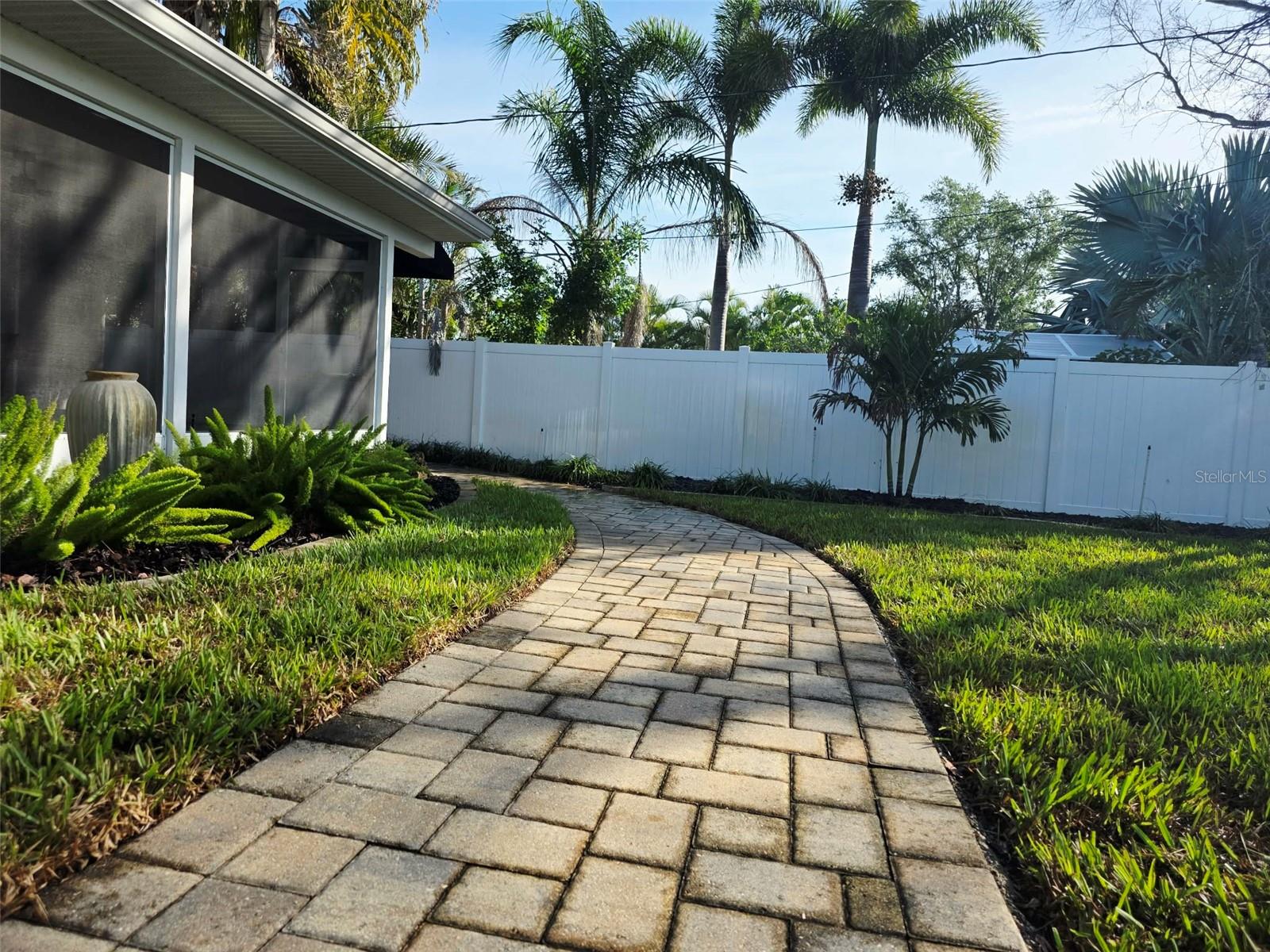 Image 46 of 48 For 3435 Overlook Drive Ne