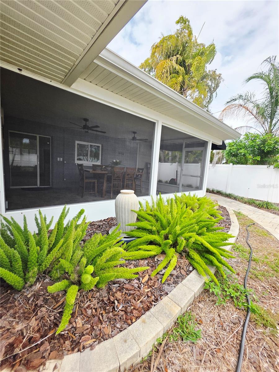 Image 5 of 48 For 3435 Overlook Drive Ne