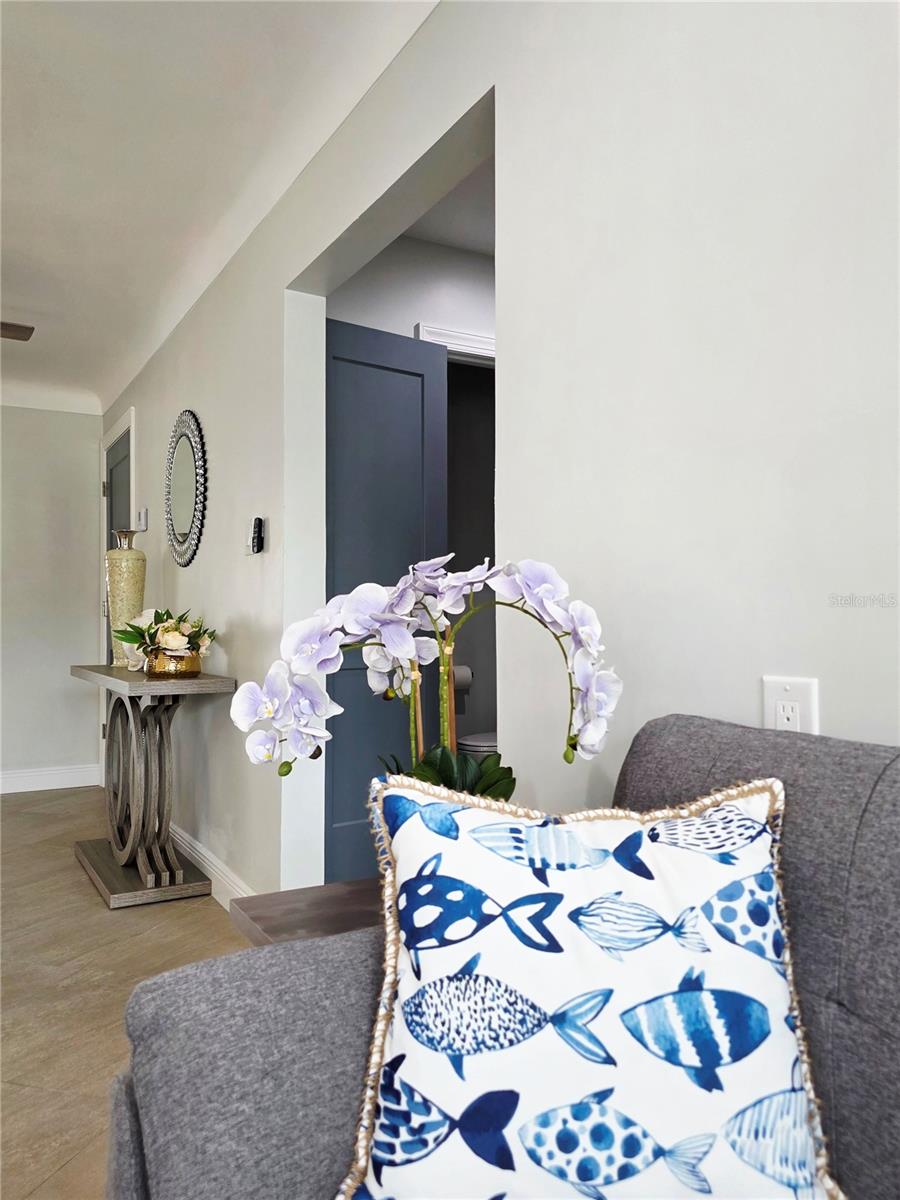 Image 8 of 48 For 3435 Overlook Drive Ne