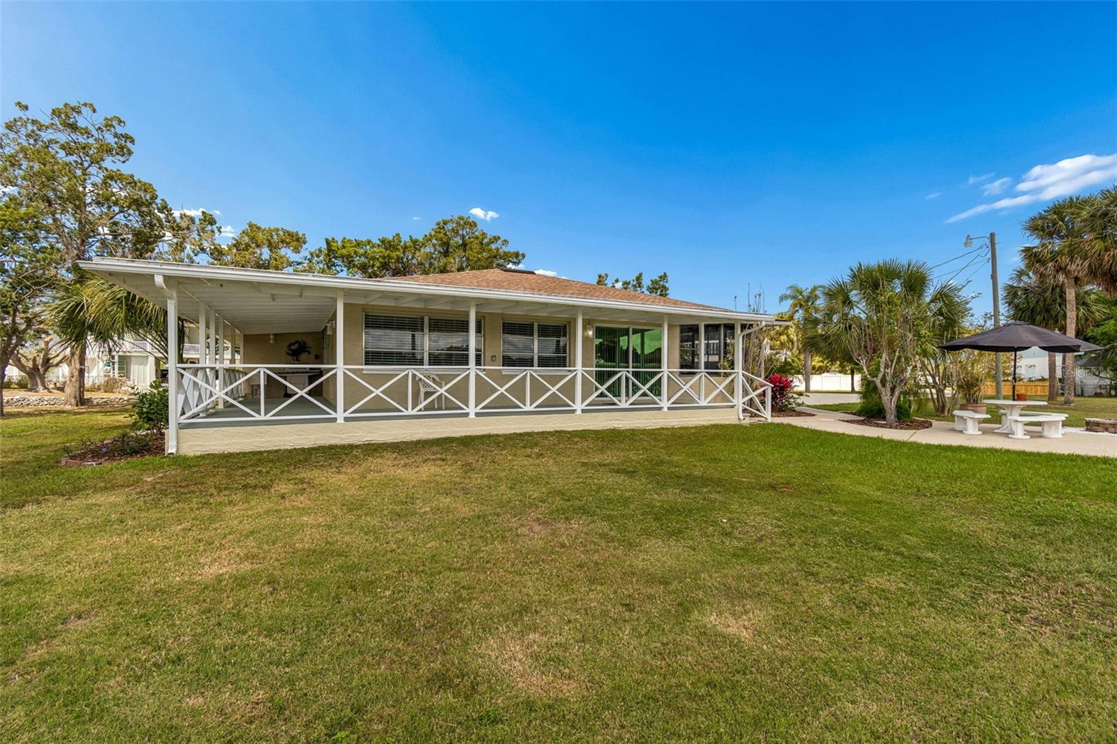 Image 5 of 98 For 14539 Coffey Lane