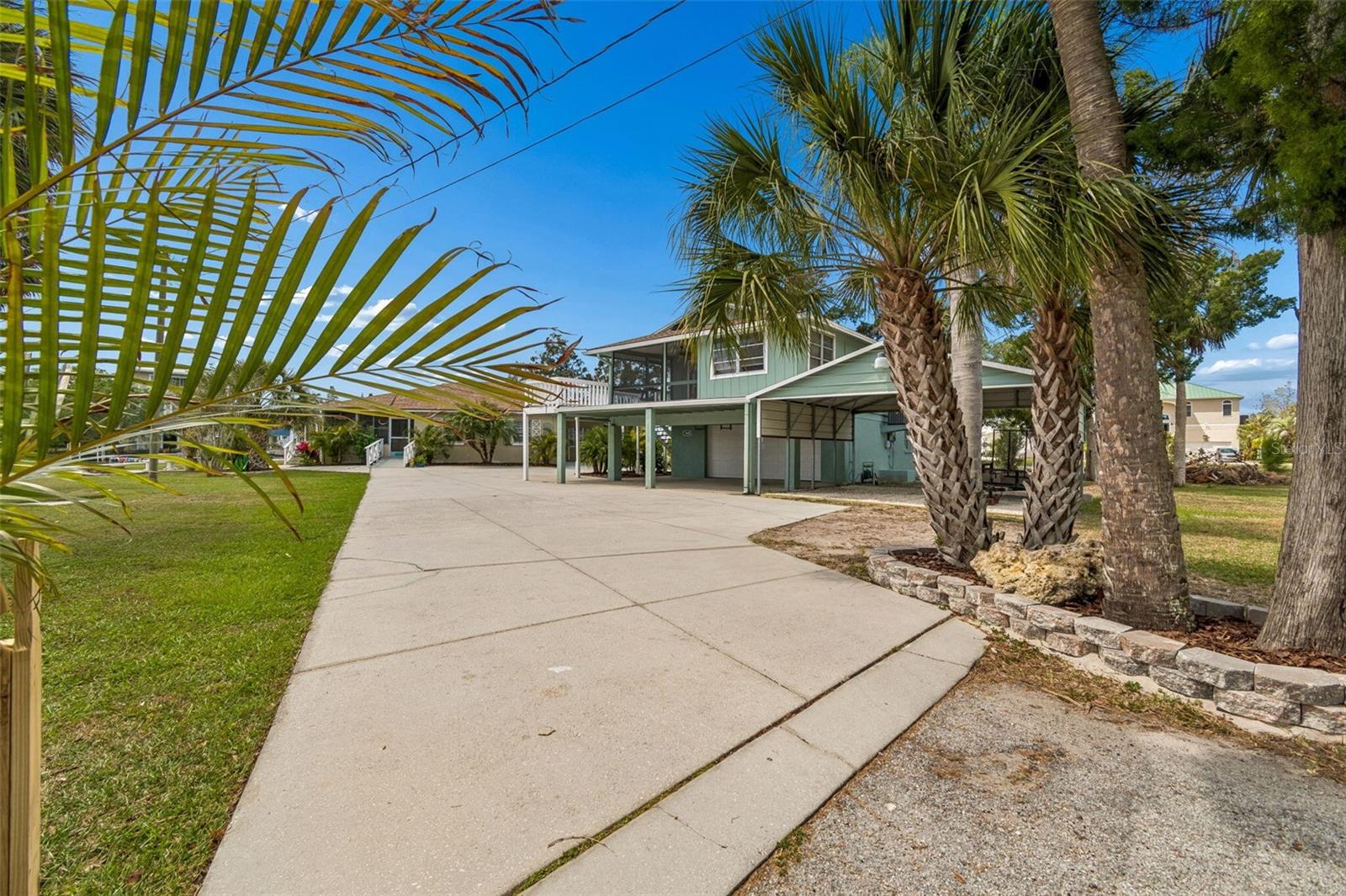 Image 62 of 98 For 14539 Coffey Lane