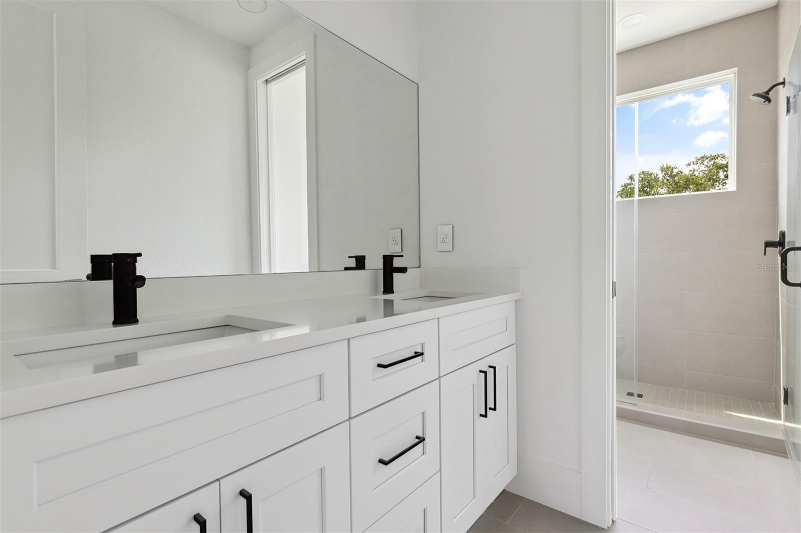 Image 28 of 31 For 2408 Lafayette Avenue