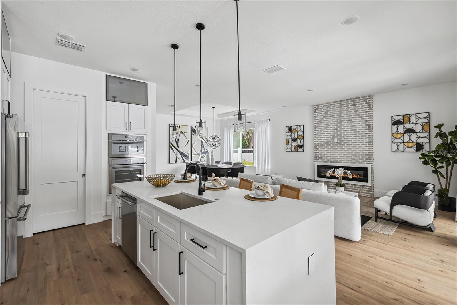 Image 8 of 31 For 2408 Lafayette Avenue