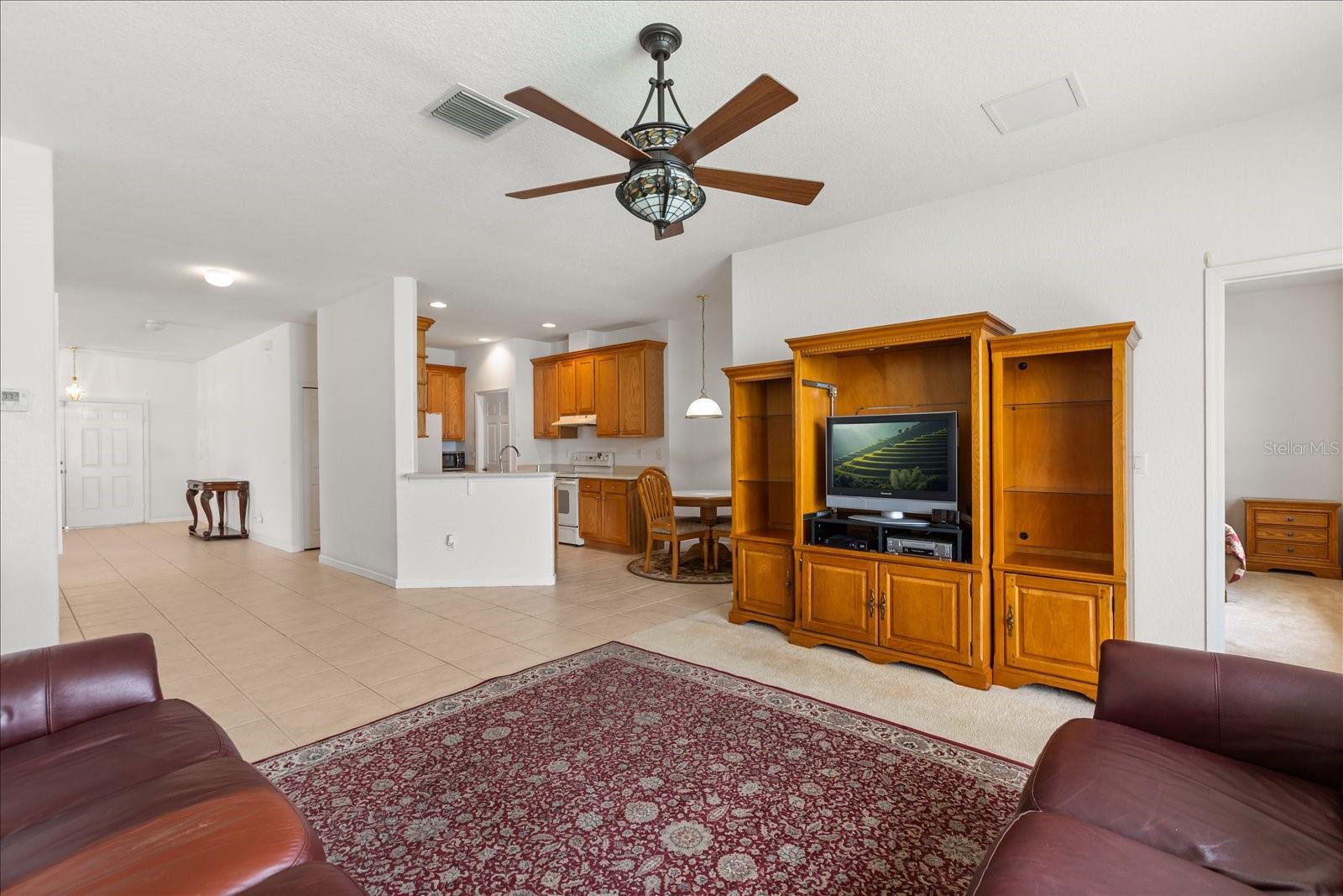 Image 15 of 38 For 2979 White Cedar Circle