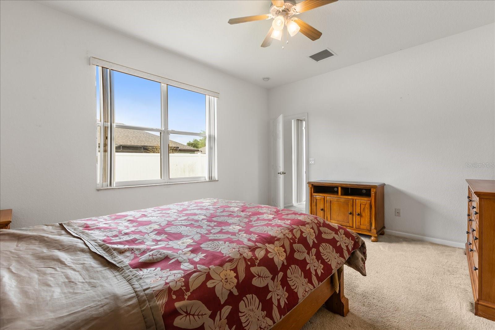 Image 18 of 38 For 2979 White Cedar Circle