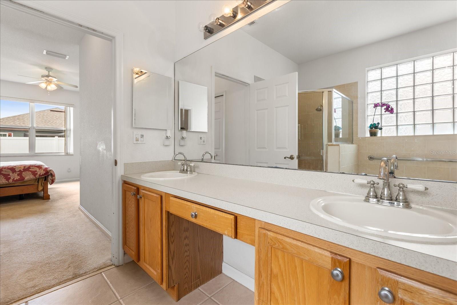 Image 20 of 38 For 2979 White Cedar Circle