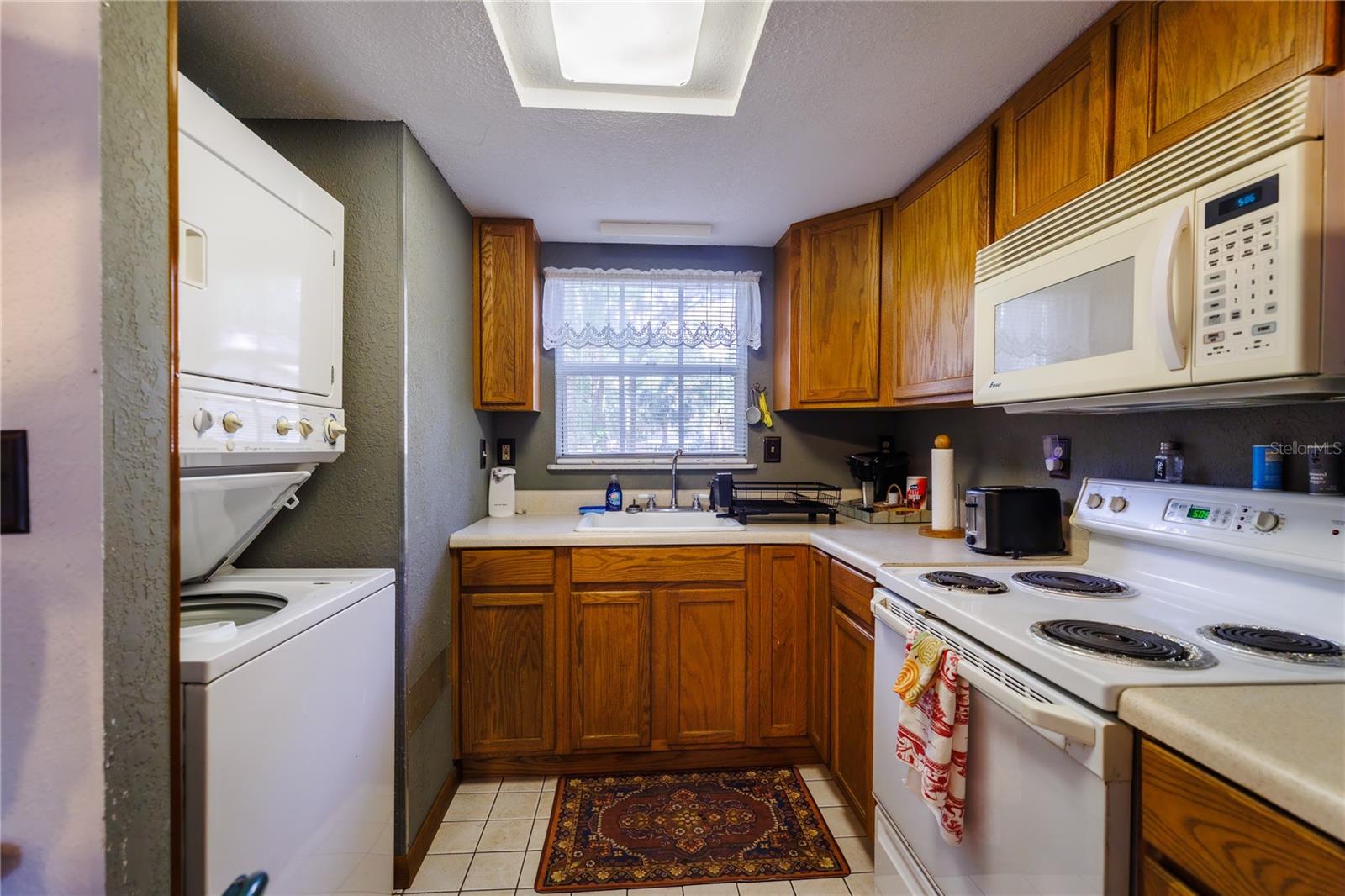 Image 12 of 100 For 215 French Avenue